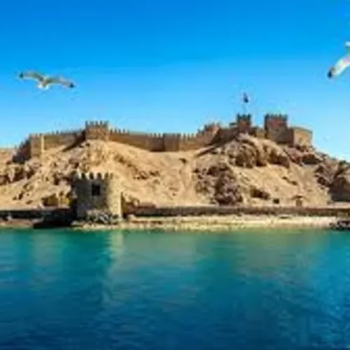 Lost land & Pharaoh’s Island Cruise, Red and white Canyons, safari trip